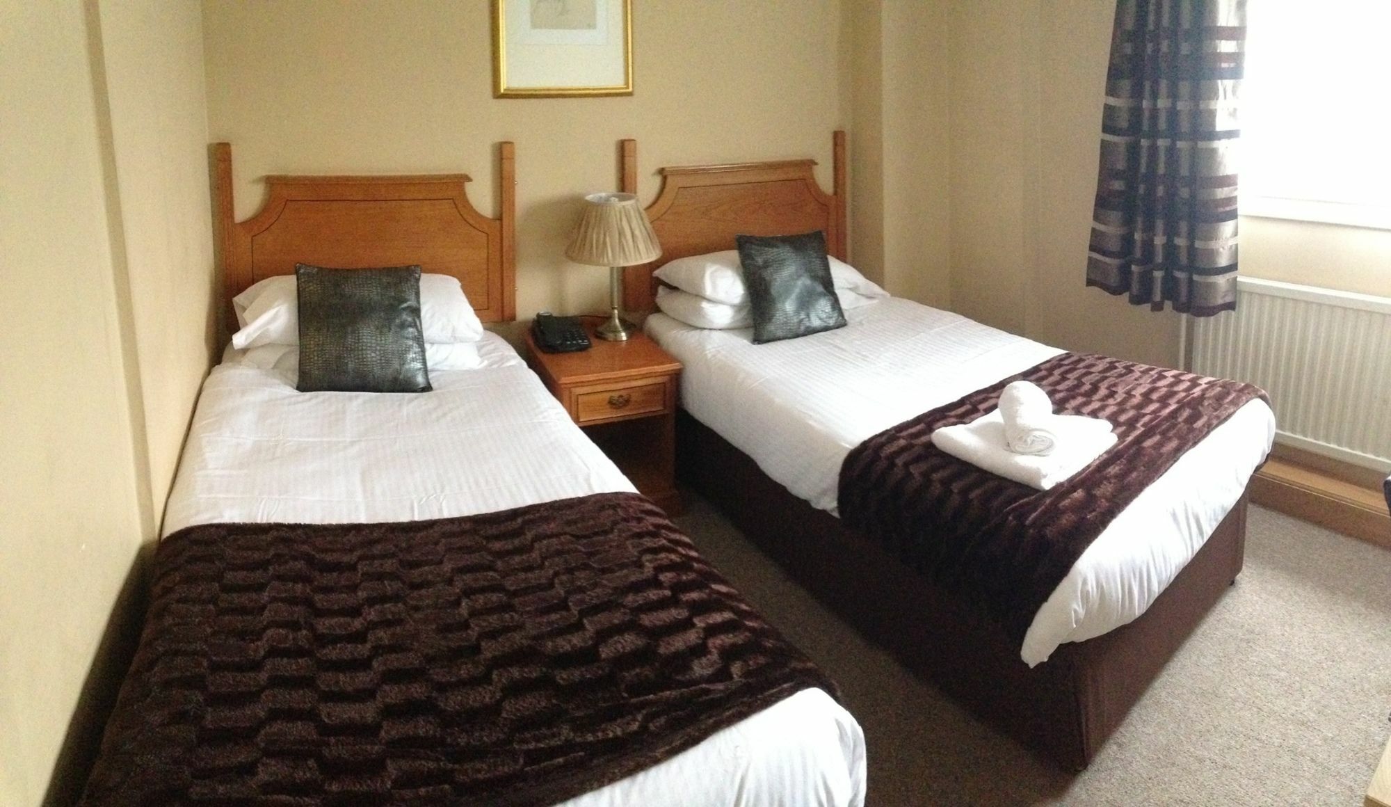 Caledonia Hotel Rosyth Zewnętrze zdjęcie